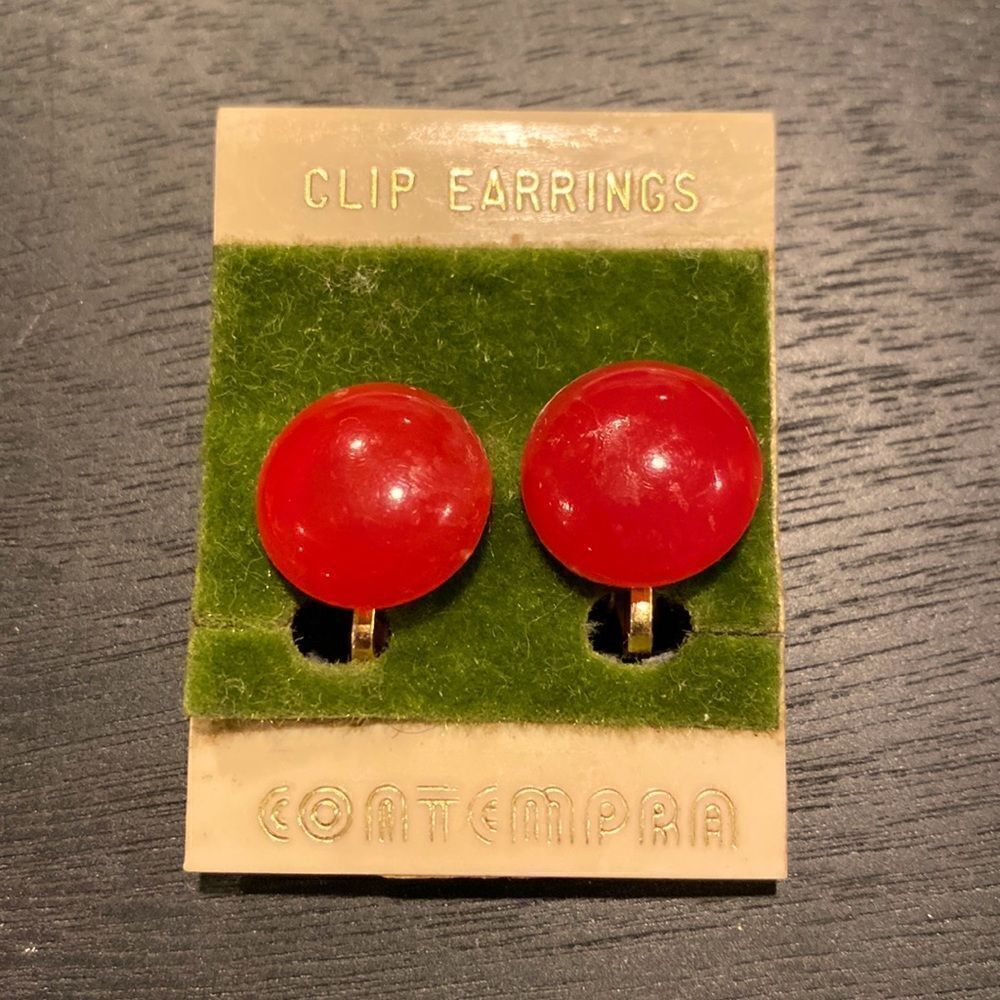 Contempra Vintage Clip Earrings